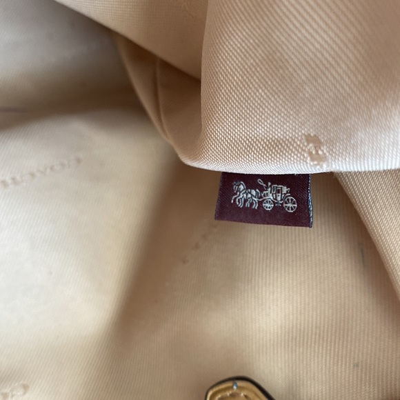 🗝🤍 COACH crossbody bag (Straps included) the perfect summer bag is here!!!! - Picture 10 of 13